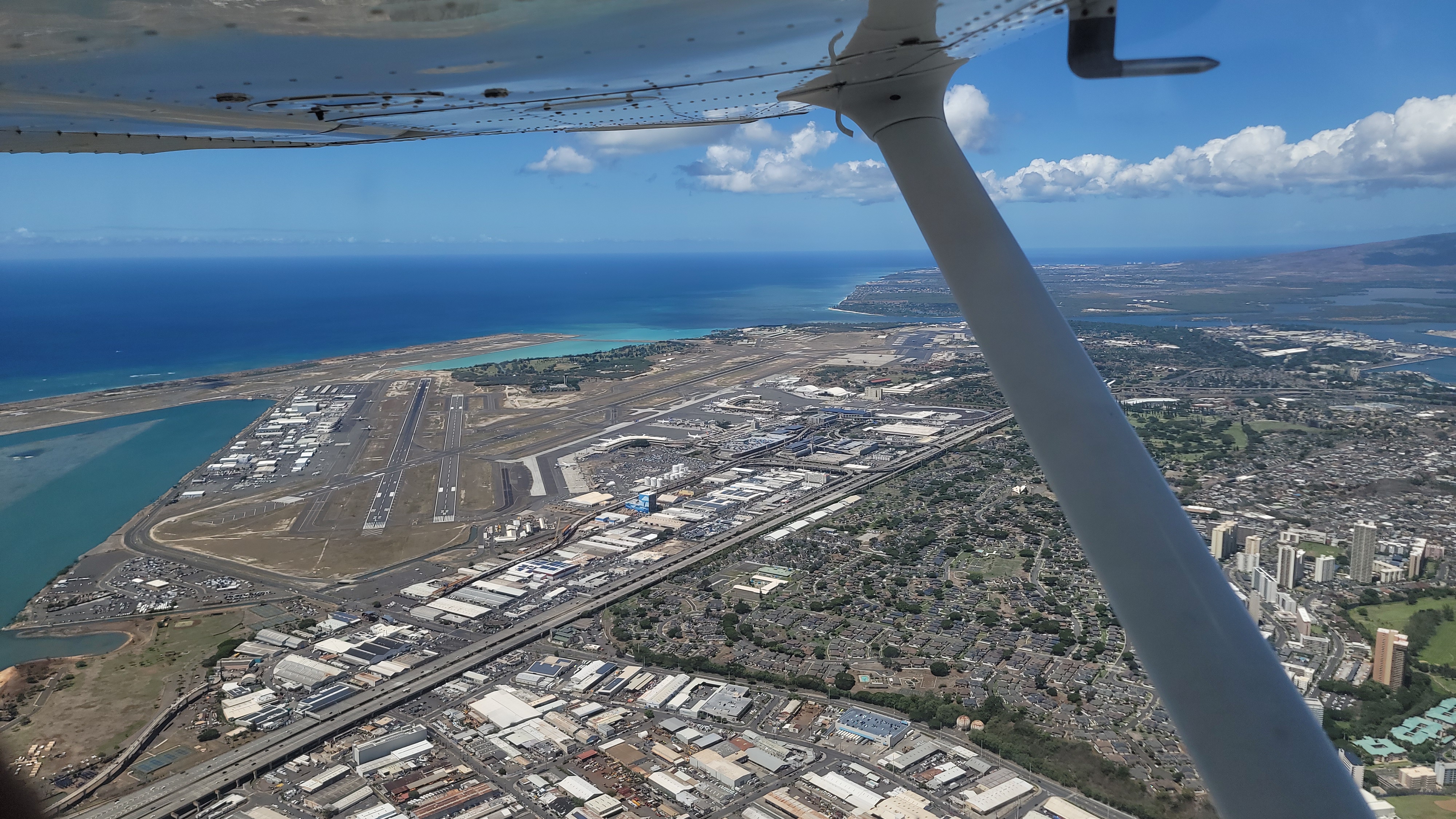 Honolulu Airport from the sky
